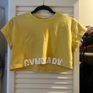 GYMSHARK cropped workout tee